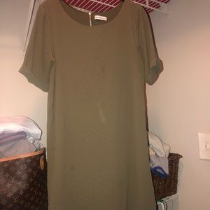 Hunter green, short sleeve, casual dress